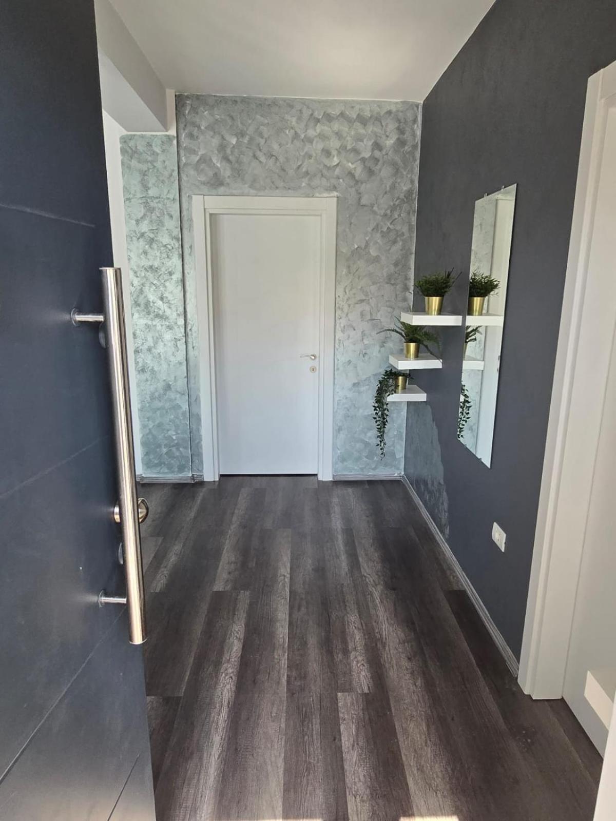 Da Residence Otopeni Eksteriør bilde